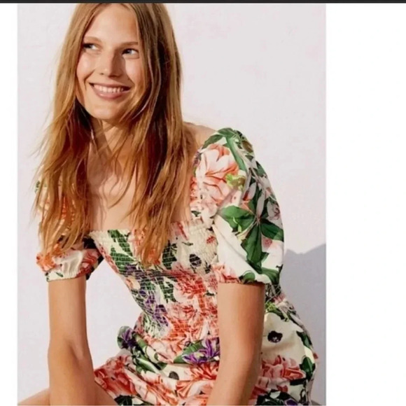 H&M Floral Puff Sleeve Romper - Picture 2 of 9
